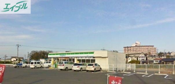 コンビニ　ファミリーマート岡山郡店（コンビニ）まで721m