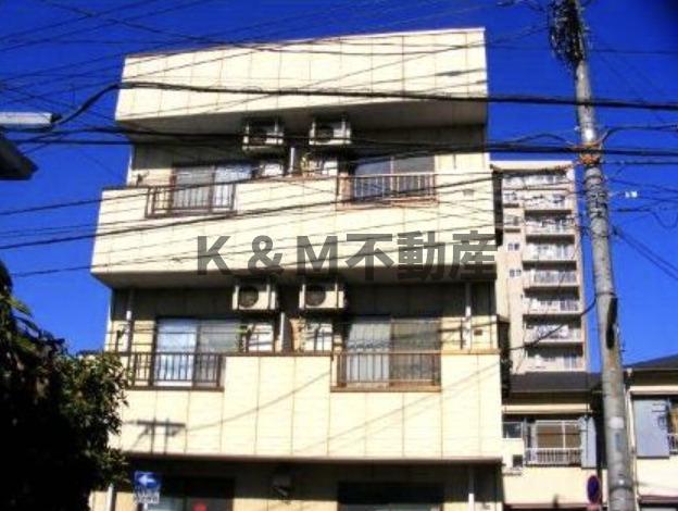 エントランス　ゆとりのあるエントランスです