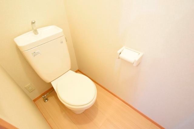 トイレ　別部屋参考写真