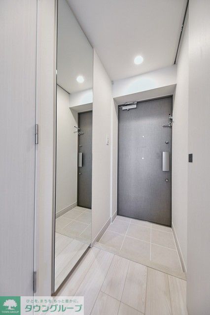 玄関　※写真は同タイプ住戸です。