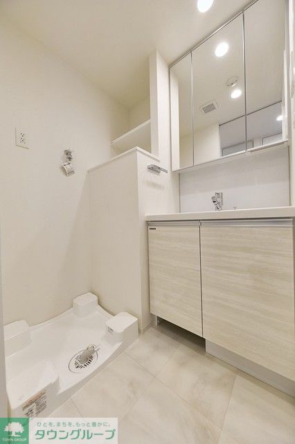 洗面設備　※写真は同タイプ住戸です。