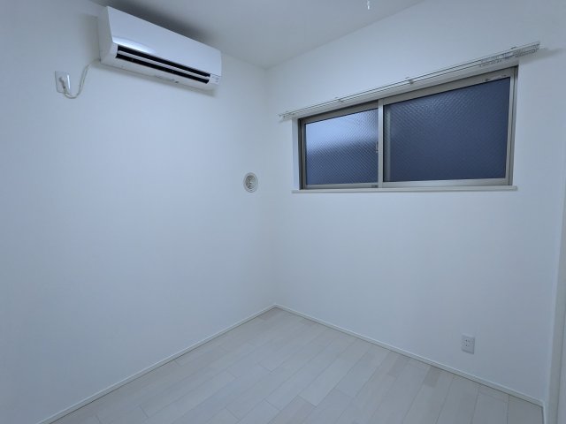 居室・リビング　202号室