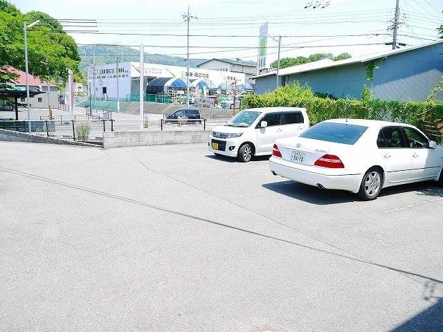 駐車場　駐車場があります