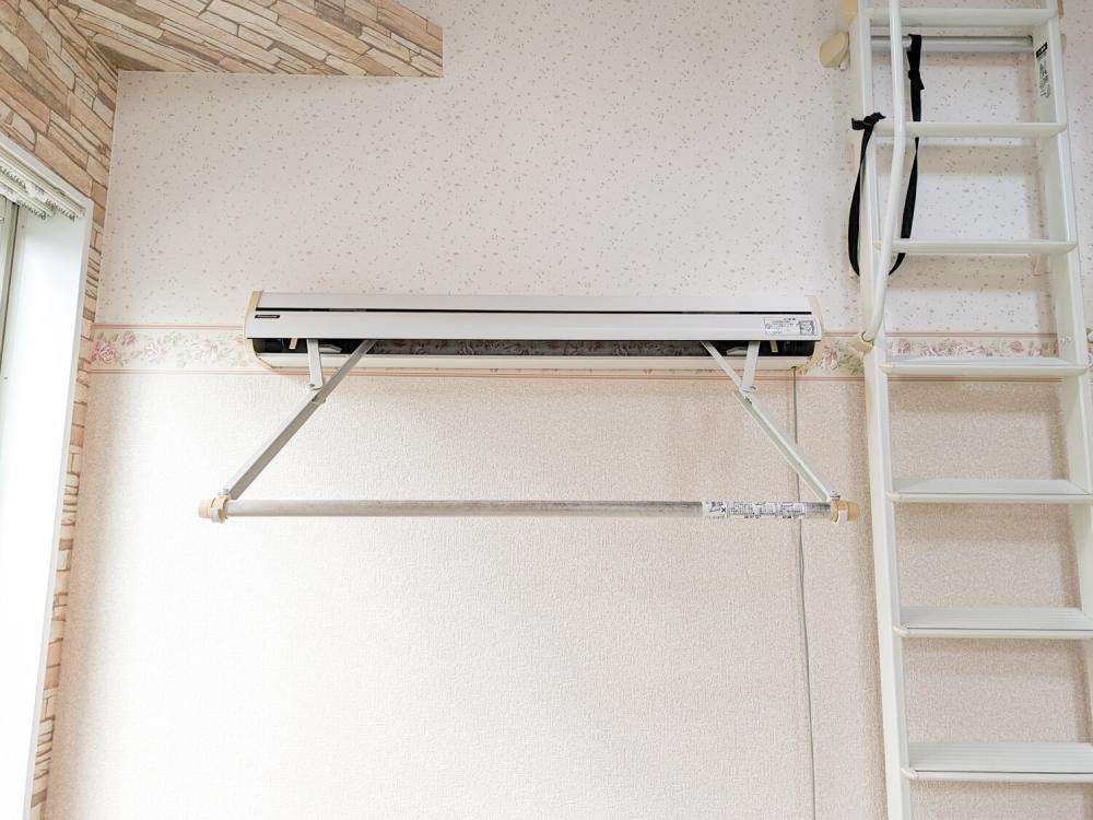 その他設備　室内物干し写真は同物件他室