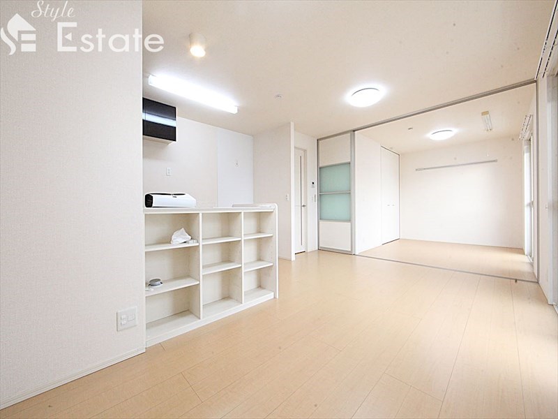 居室・リビング　内装