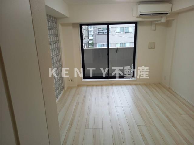 居室・リビング　ゆったり過ごせる居間です