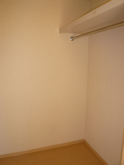 収納　ウォークインクローゼット