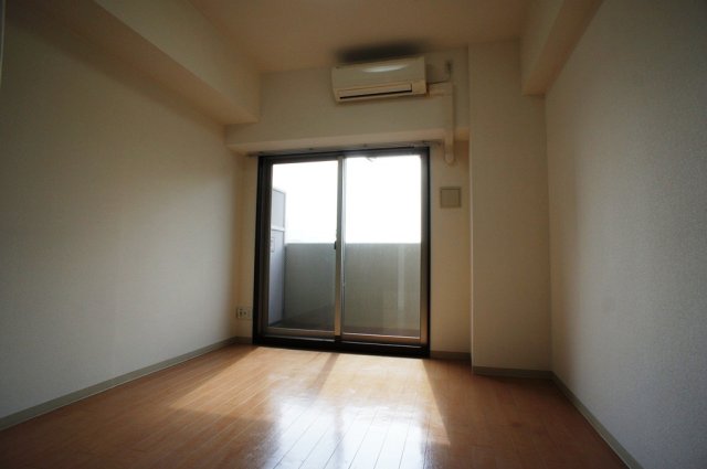 居室・リビング　エスライズ桜ノ宮II