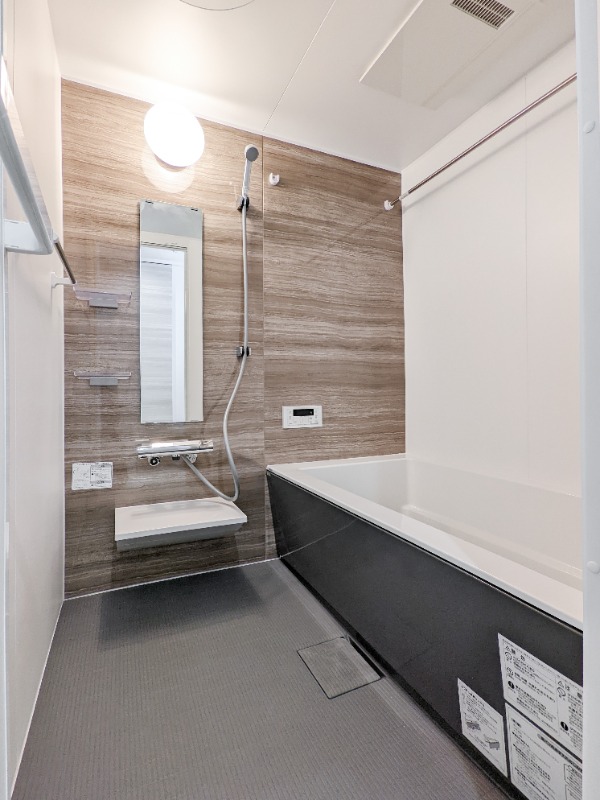 バス・シャワールーム　図面と現状に相違がある場合には現状を優先