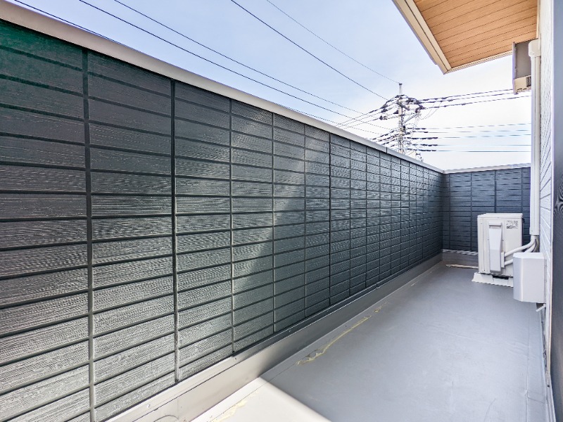 バルコニー　図面と現状に相違がある場合には現状を優先