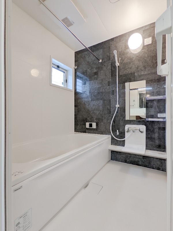 バス・シャワールーム　図面と現状に相違がある場合には現状を優先