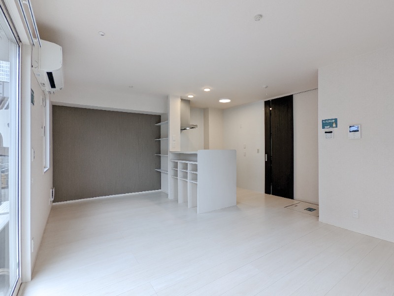 居室・リビング　図面と現状に相違がある場合には現状を優先