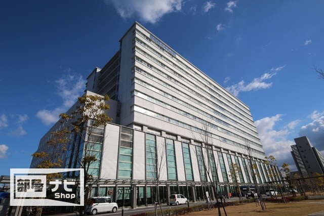 病院　愛媛県立中央病院（病院）まで1000m