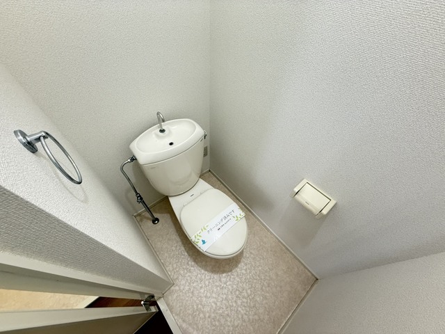 トイレ　別部屋参考写真です