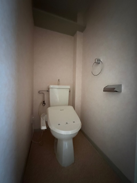 トイレ　別部屋参考写真です