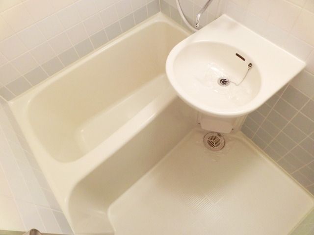 バス・シャワールーム　バスルーム