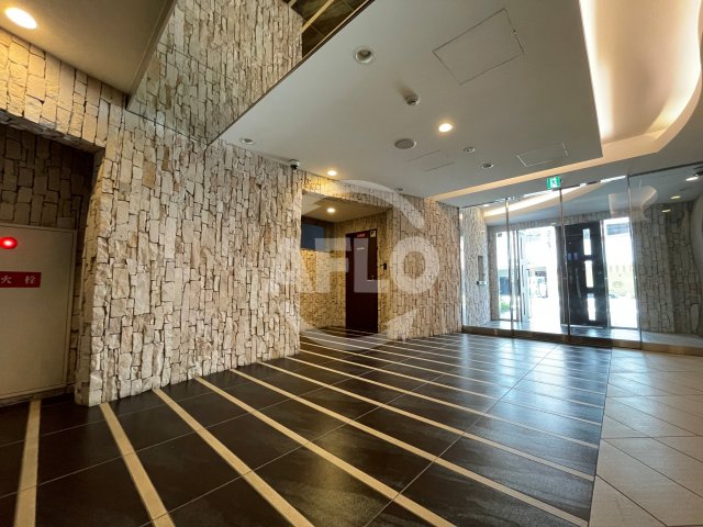 ロビー　ラシュレエグゼ本町　ロビー