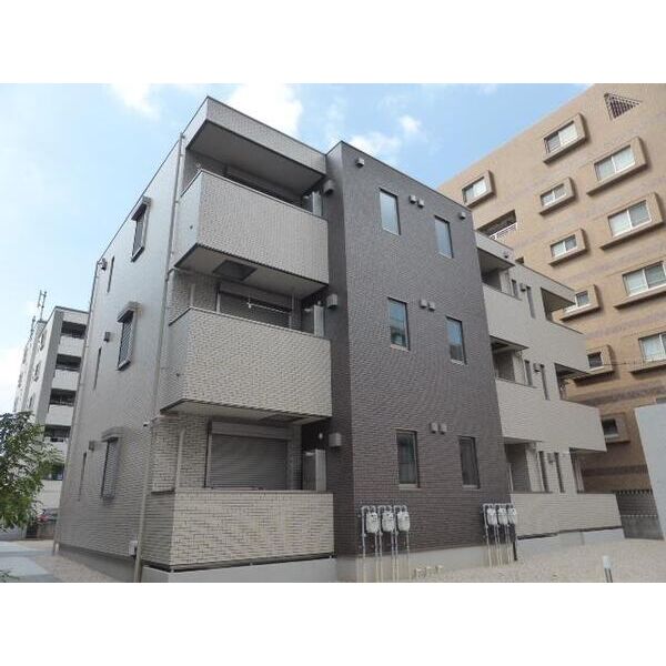 建物外観　落ち着いた雰囲気の外観です