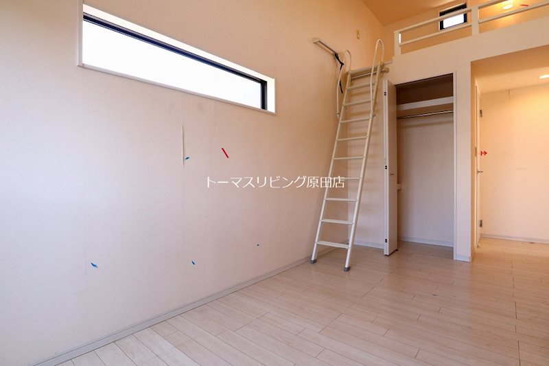 居室・リビング　205号室写真