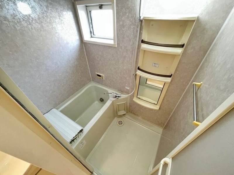 バス・シャワールーム　図面と現状に相違がある場合には現状を優先