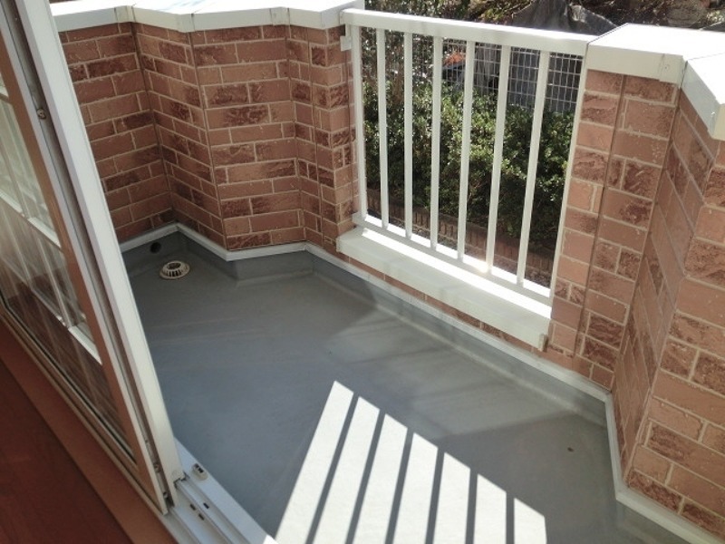 バルコニー　図面と現状に相違がある場合には現状を優先