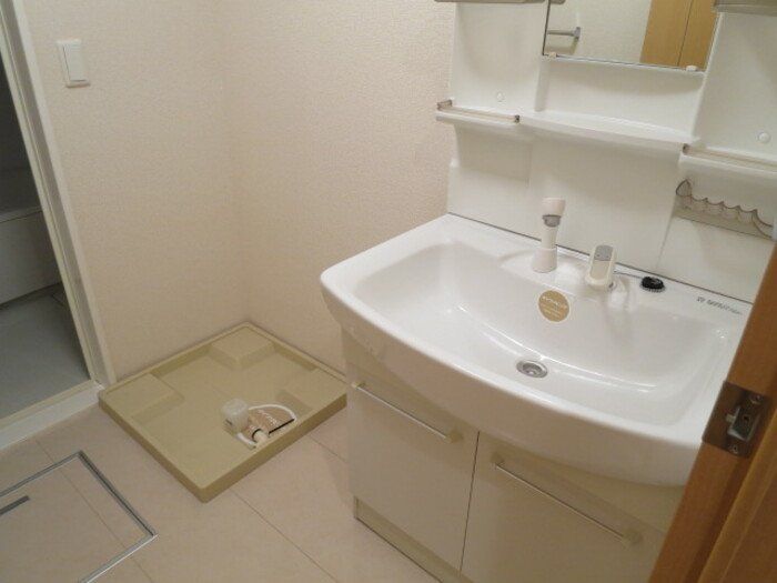 洗面設備　※別号室参考写真です