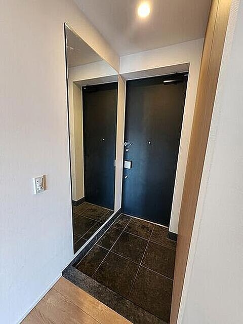 玄関　（別タイプ参考写真）インプレスト文京東大前　　文京区向丘1