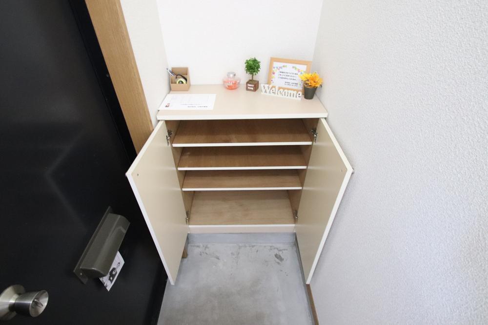 玄関　シューBOX