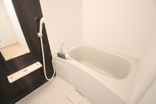 バス・シャワールーム　※別室の参考写真の為、現況優先です。