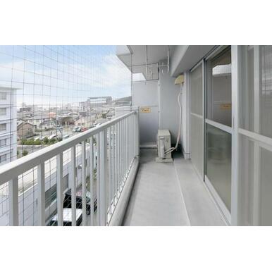 バルコニー　※写真は同シリーズ類似物件を含む為現況優先とさせて頂きます