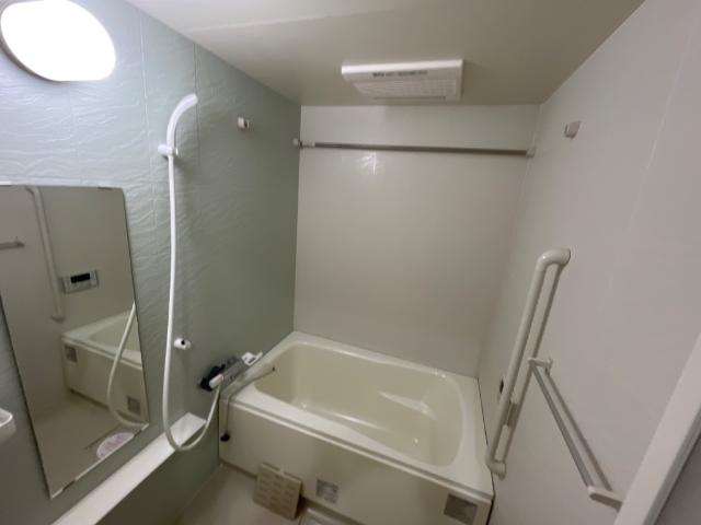バス・シャワールーム　バス