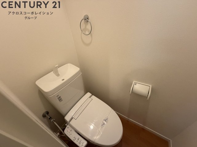 トイレ　ウォシュレット付きのトイレです♪