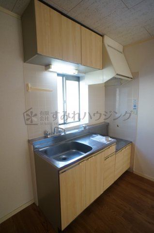 キッチン　参考、同建物・反転間取りの号室