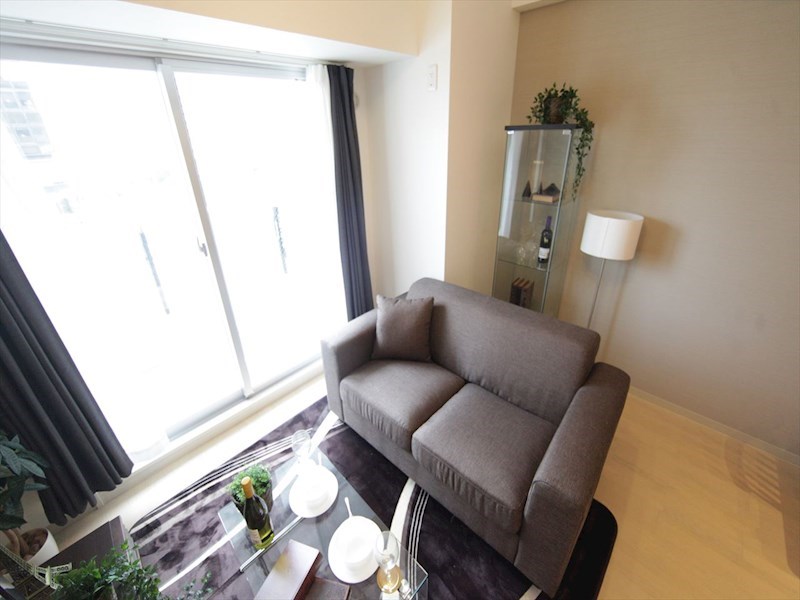 バルコニー　ＬＤＫ11.5帖　システムキッチン　エアコン完備　バルコニー