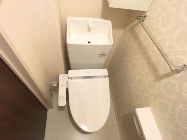 トイレ　トイレもきれいです