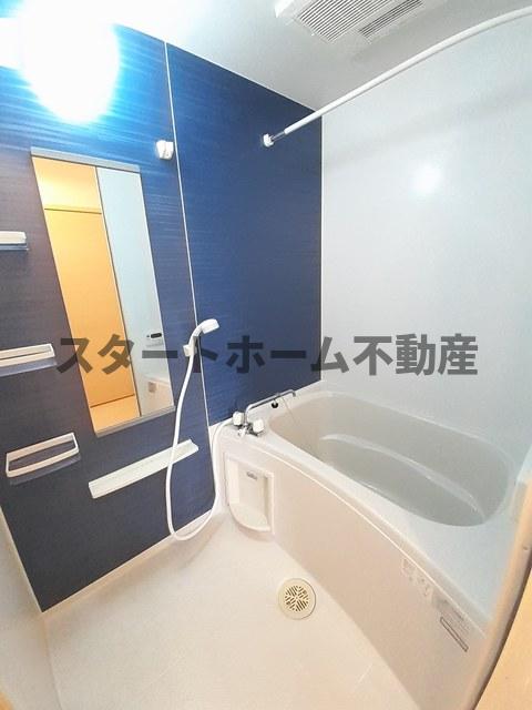 バス・シャワールーム　お風呂です