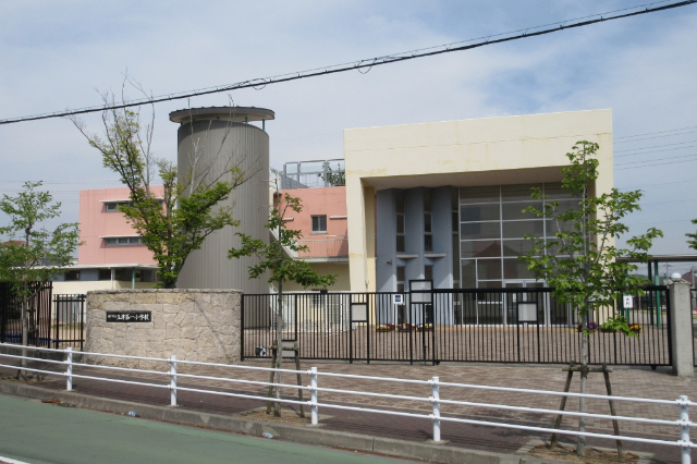 小学校　神戸市立玉津第一小学校（小学校）まで711m