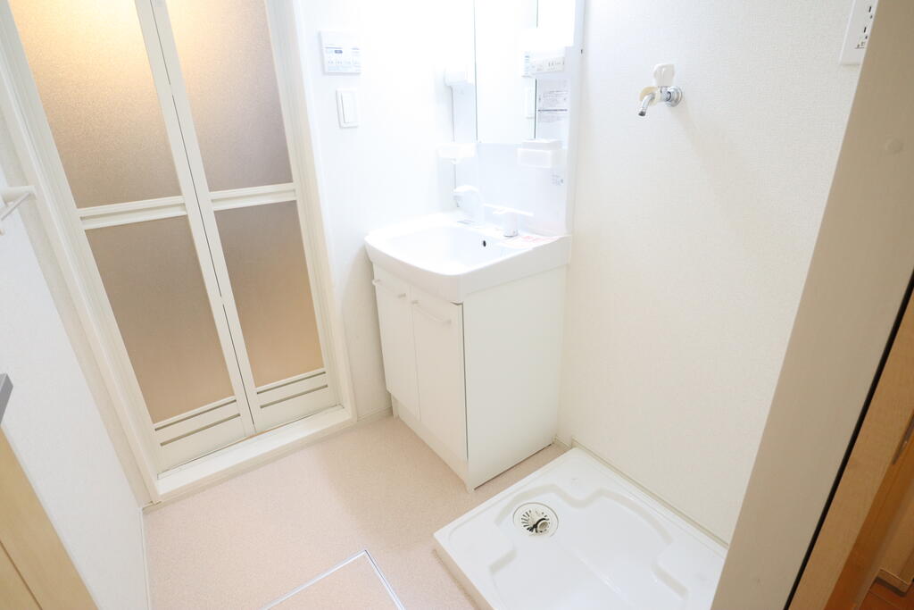 洗面設備　洗面台・洗濯機置場