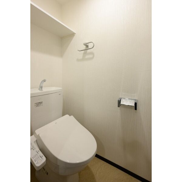 トイレ　ゆったりとした空間のトイレです