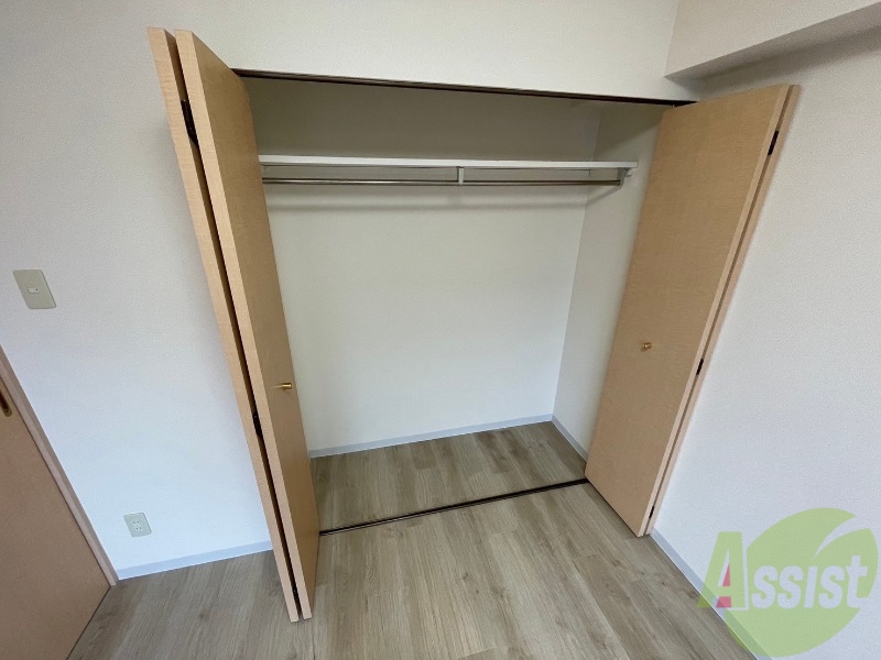 収納　寝室のクローゼットです。部屋がすっきり片付きます。