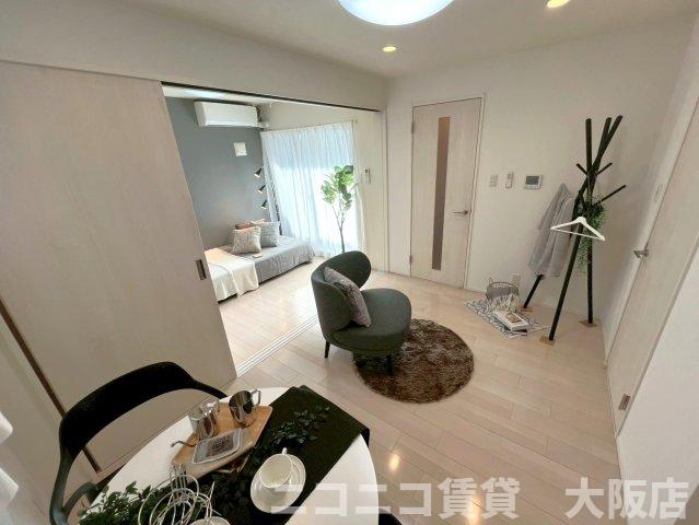 居室・リビング　モデルルームイメージの為、現状を優先いたします
