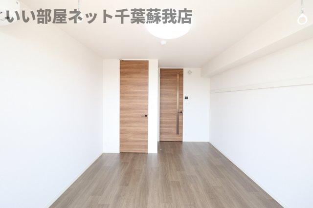 居室・リビング　こちらのリビングで趣味の時間をお楽しみください