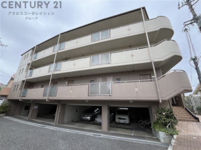 建物外観　オートロック付きで安心です！