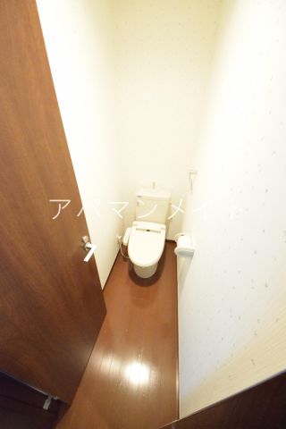 トイレ　落ち着いたトイレです