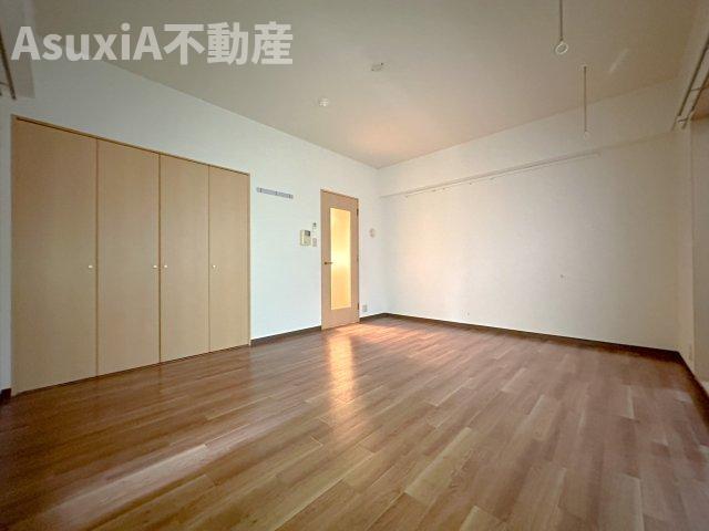 居室・リビング　別タイプのお部屋の写真です