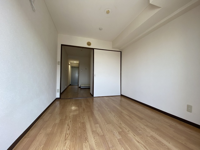 居室・リビング　日当たりが気持ちの良いお部屋です。