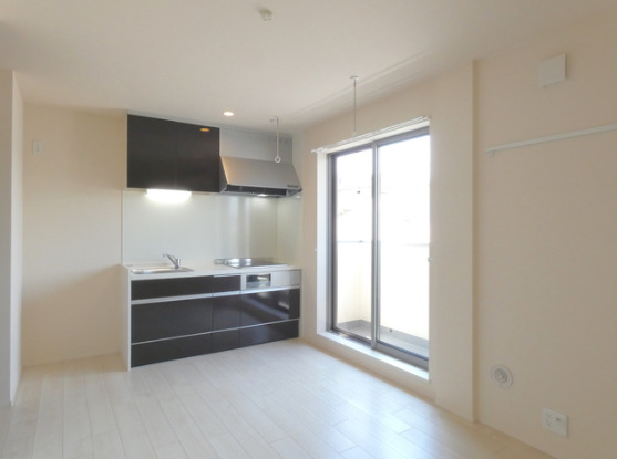 居室・リビング　★明るいフローリングのお部屋です★