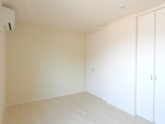 その他部屋・スペース　★明るいフローリングのお部屋です★