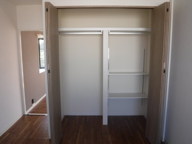 収納　他のお部屋の参考写真となります。