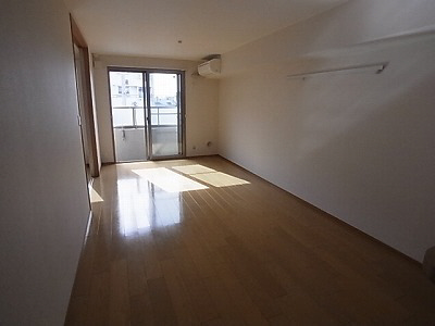 居室・リビング　写真は同マンションの他のお部屋のものです